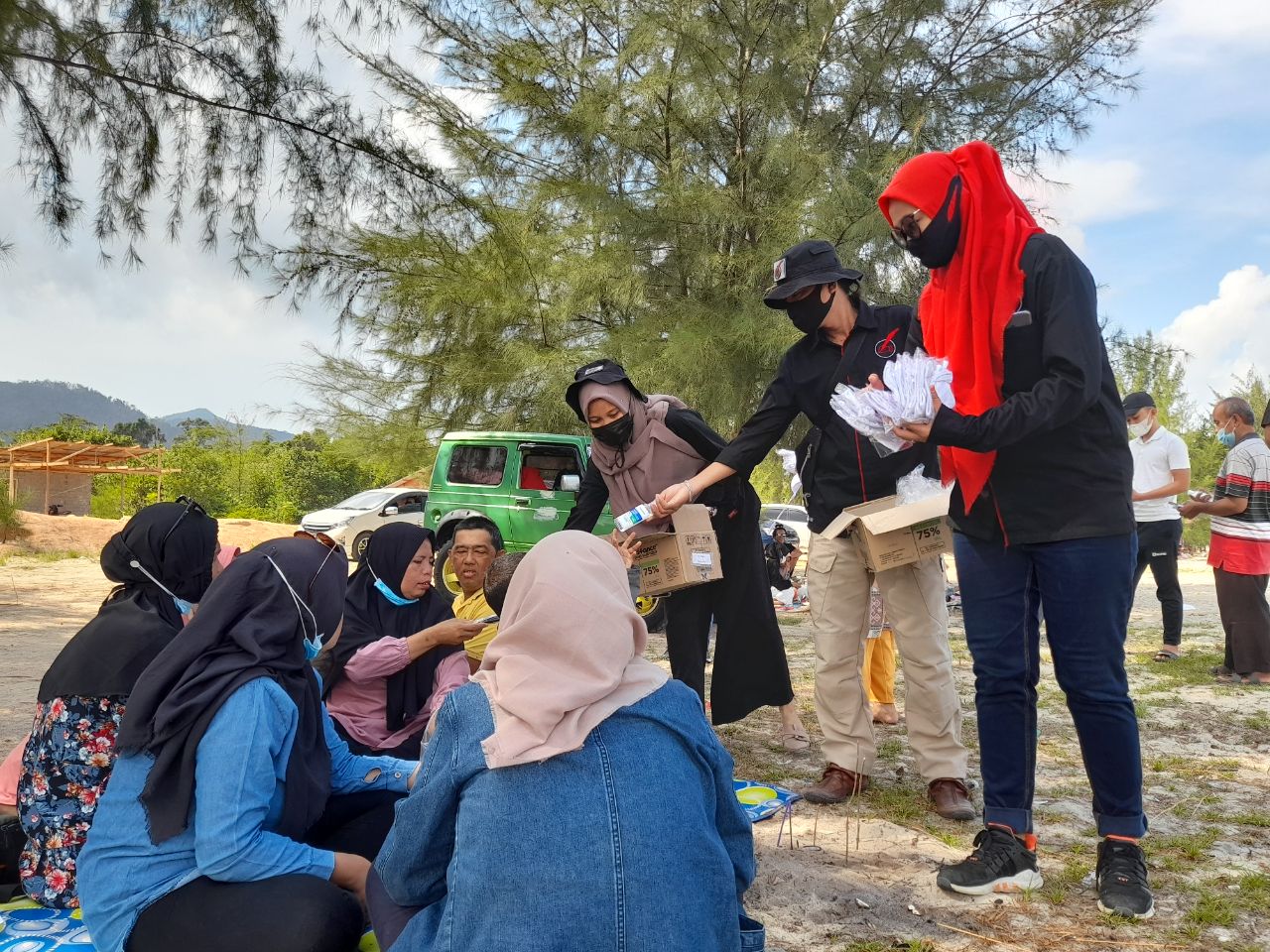 Jurnalis Karimun Bagi-bagi Masker