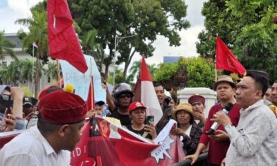 Drpd Temui Masa Aksi Di Batam Ok