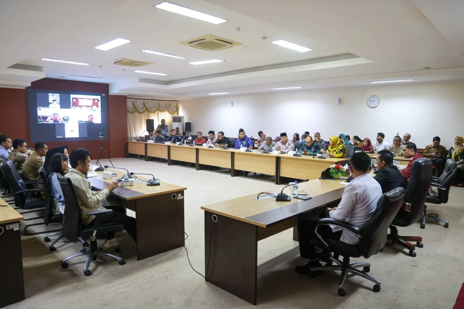 55236cbff5be5f4f24c4be47ad2052ba