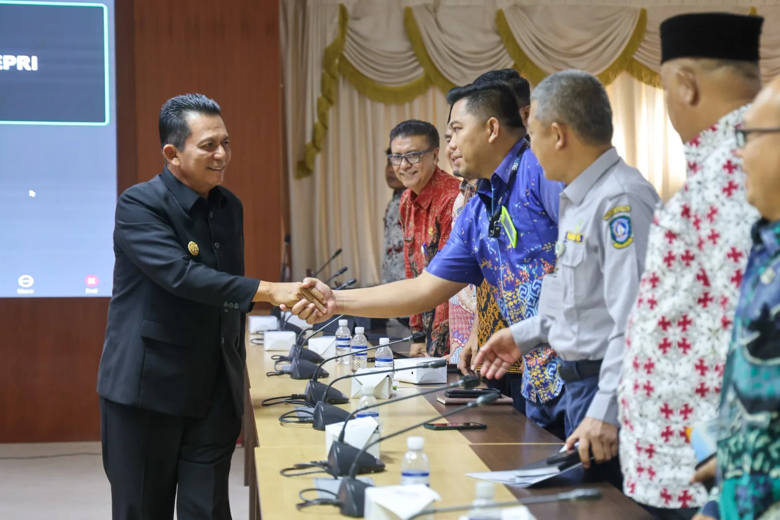 7f2c4fd7f5e9ad08f81eefc6d61c25a7