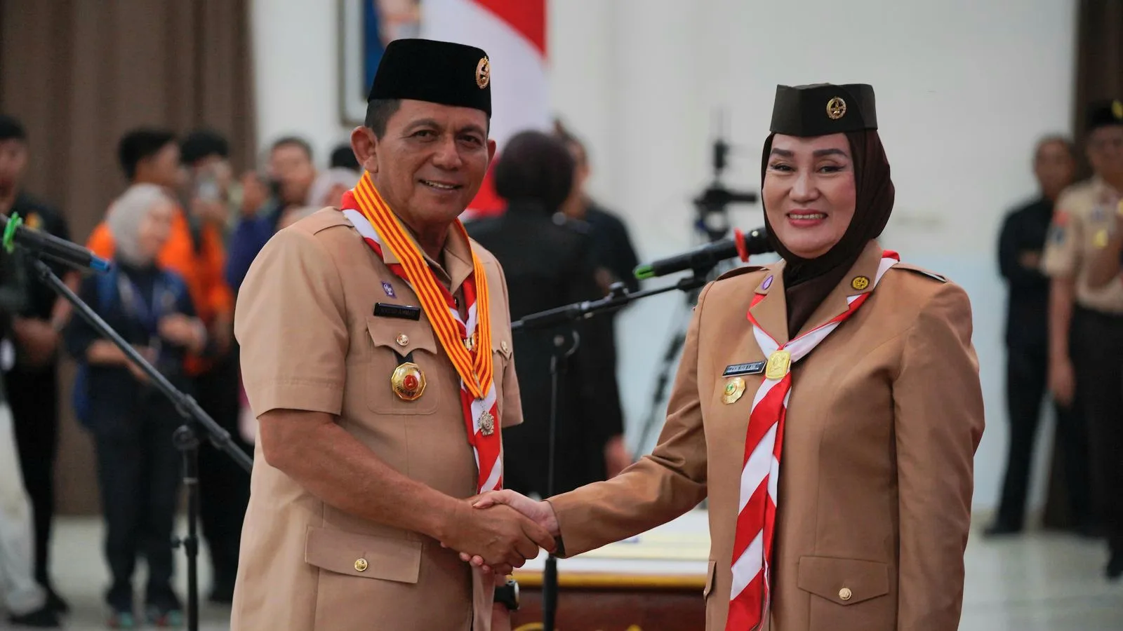 06293e9cbfb9ed4dd9c8301f521bf90e