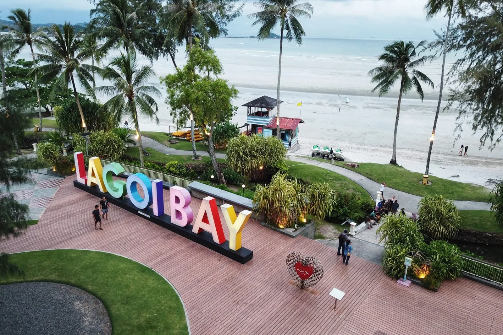 272b818407384a45dad8c5b9baabdb93