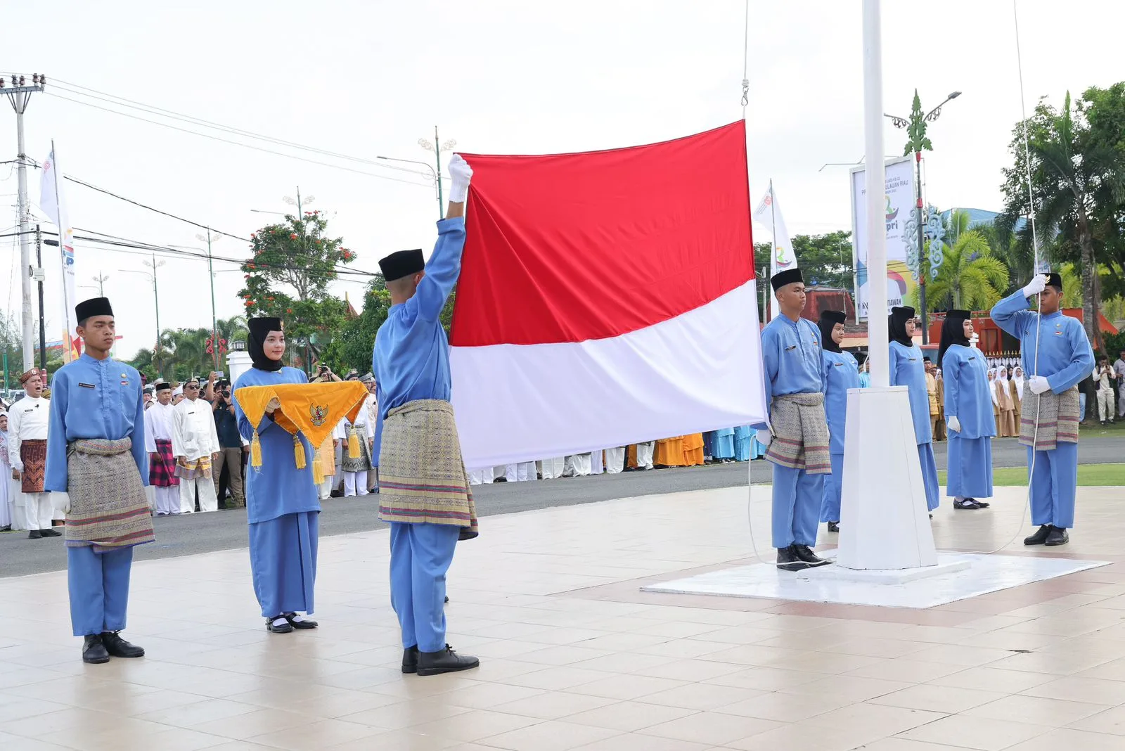 867ebf34d77cd31284083d4e19cbdfff