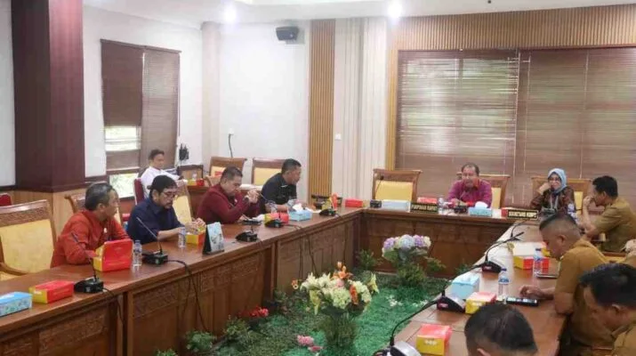 1001139228 1 715x400