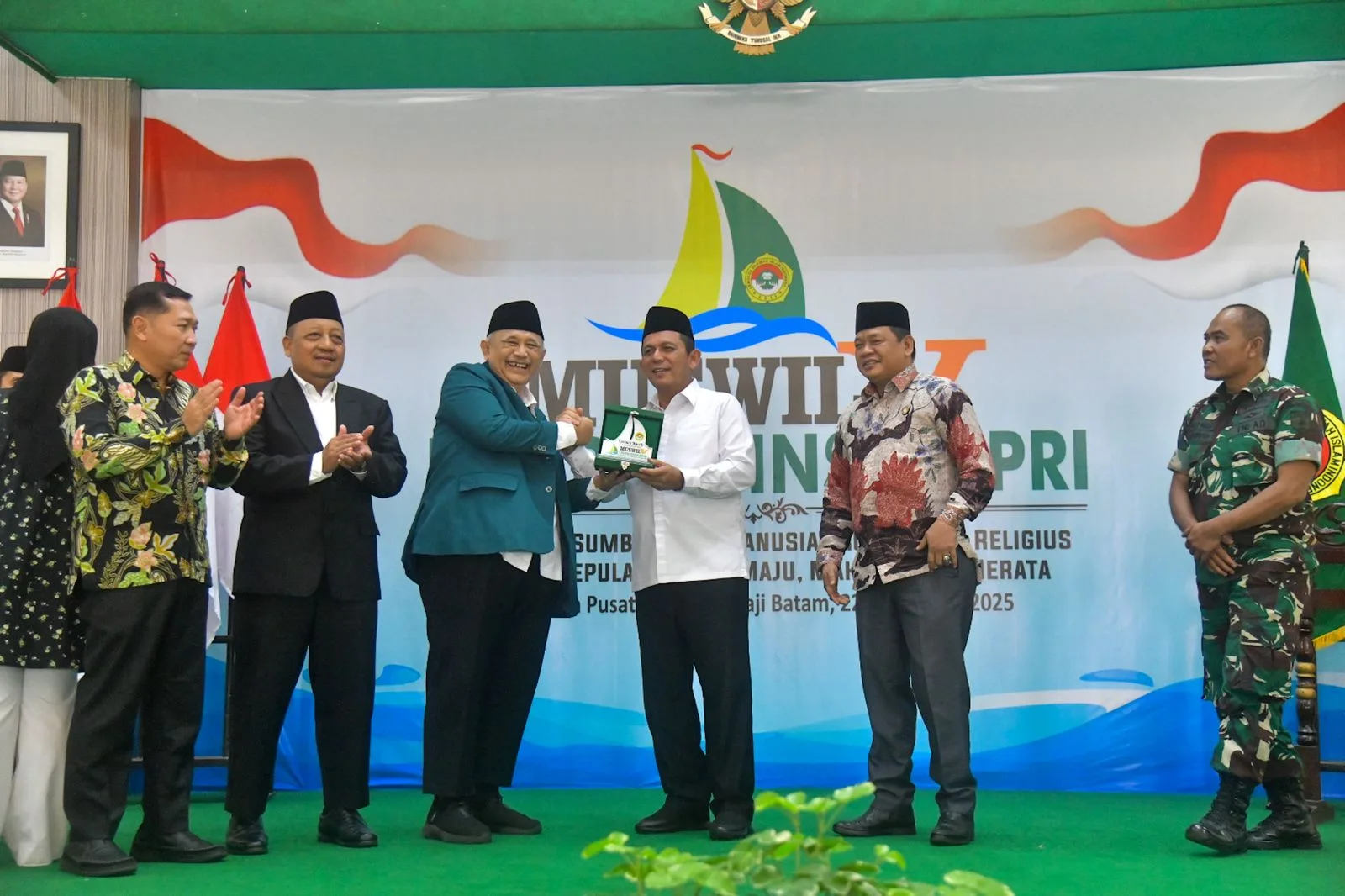 38001eb2b584eb7199404851637eb1ed