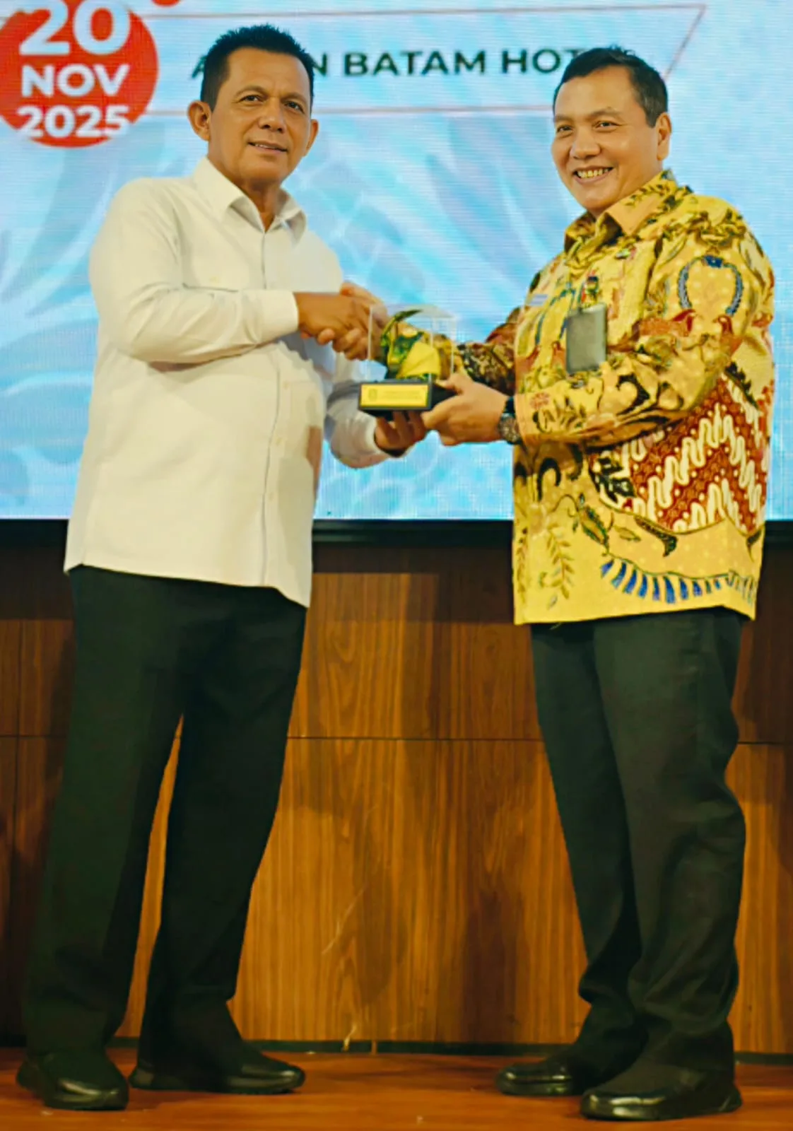 41b9c6bc713fb1a525ac1f842139d4ad