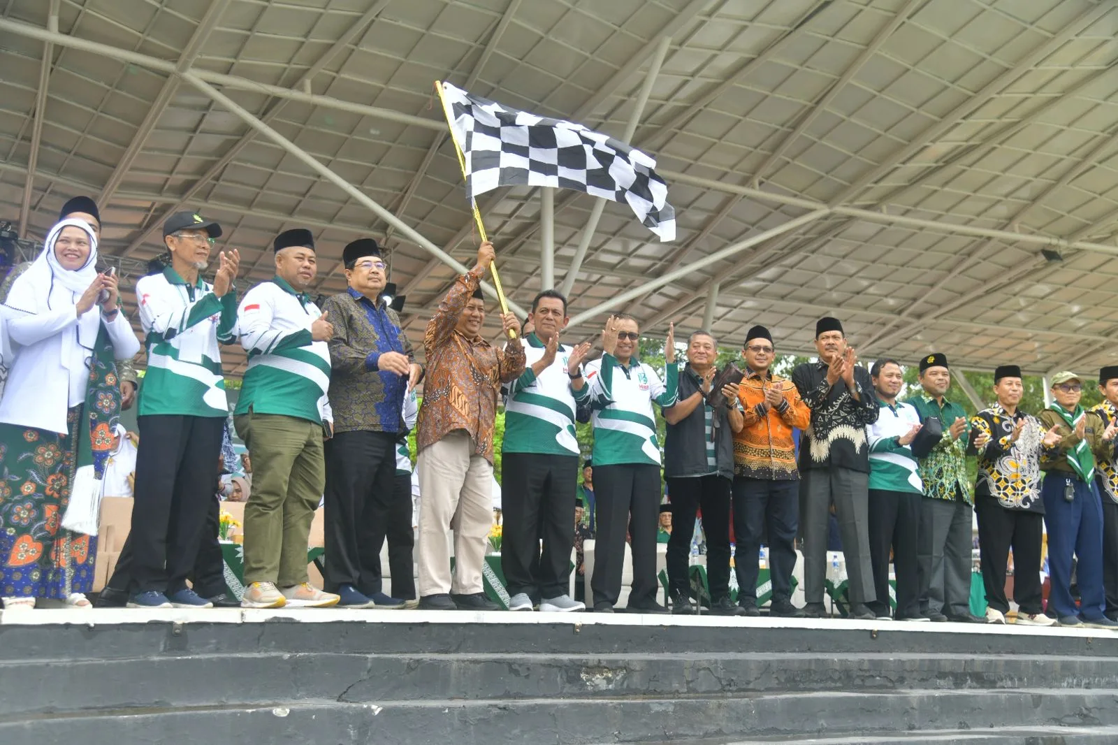 649328a5f2adf40b2790531abb33566a