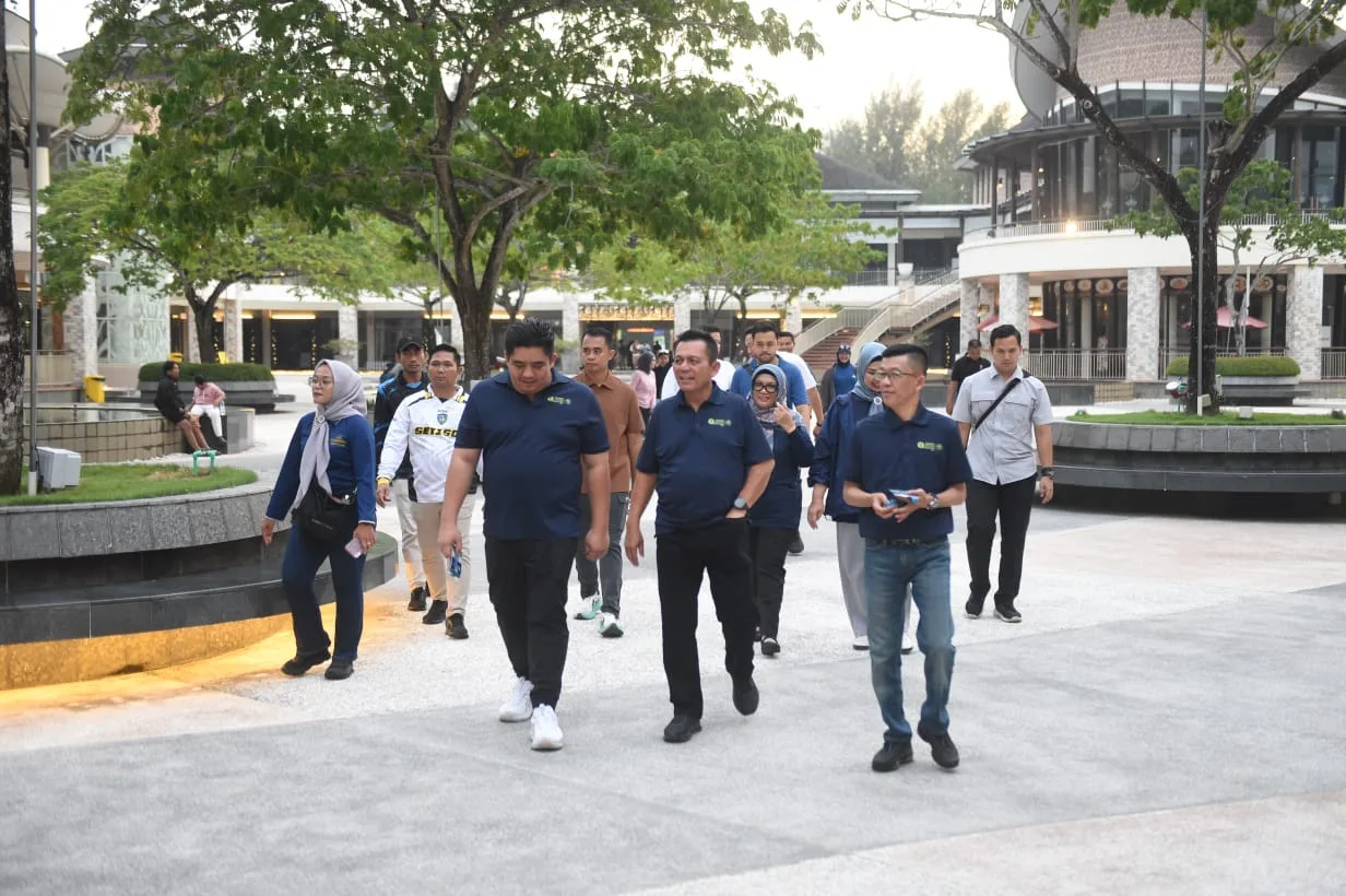 9ad963c71bae6a3502a02020e45ea17f