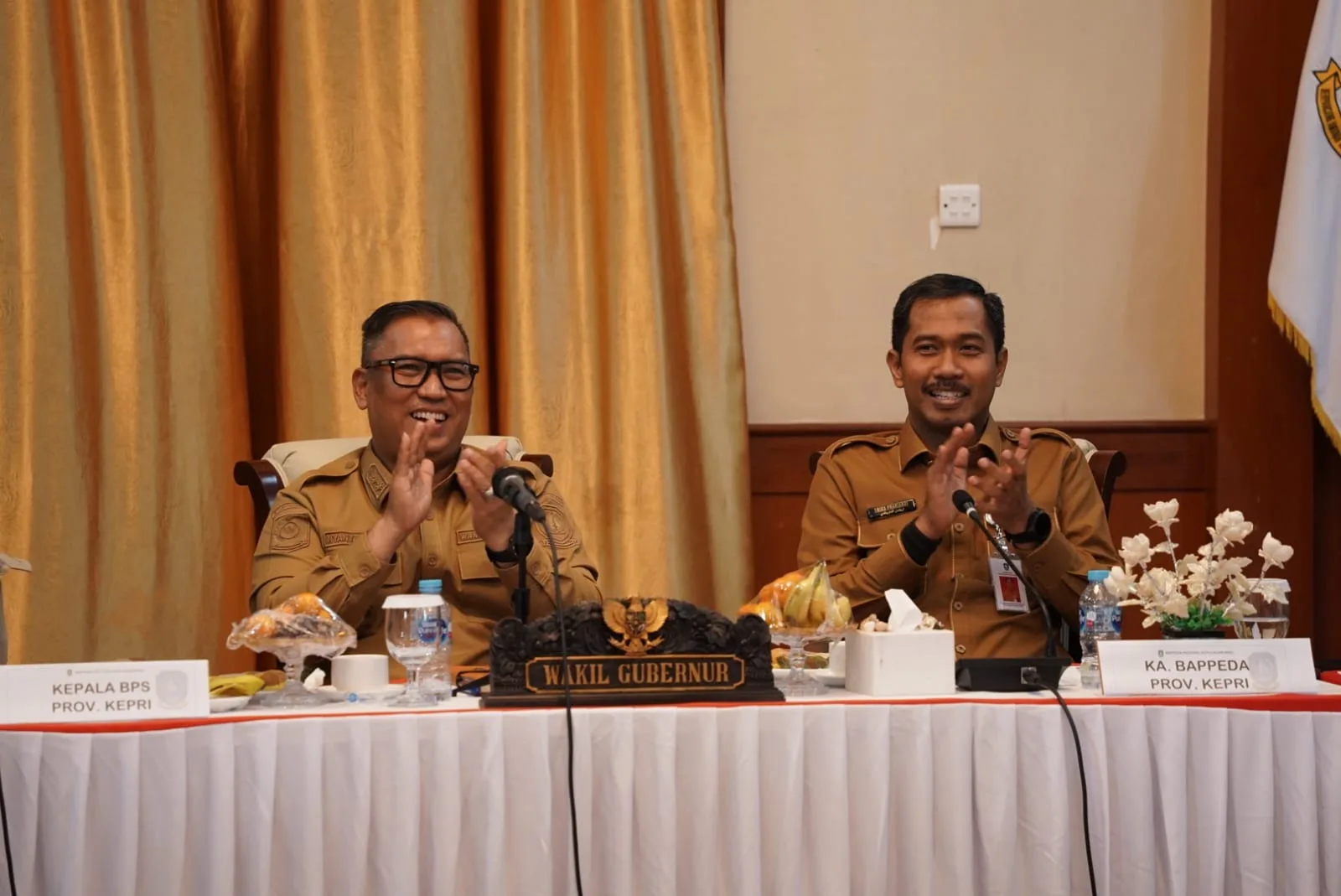 Ab182539956a21adbe923f2b3d5327e4