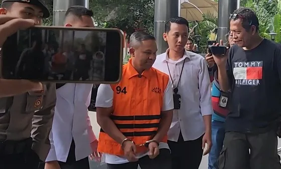 Gubernur riau abdul wahid ditahan kpk adrialdetikcom 1762326109986 169