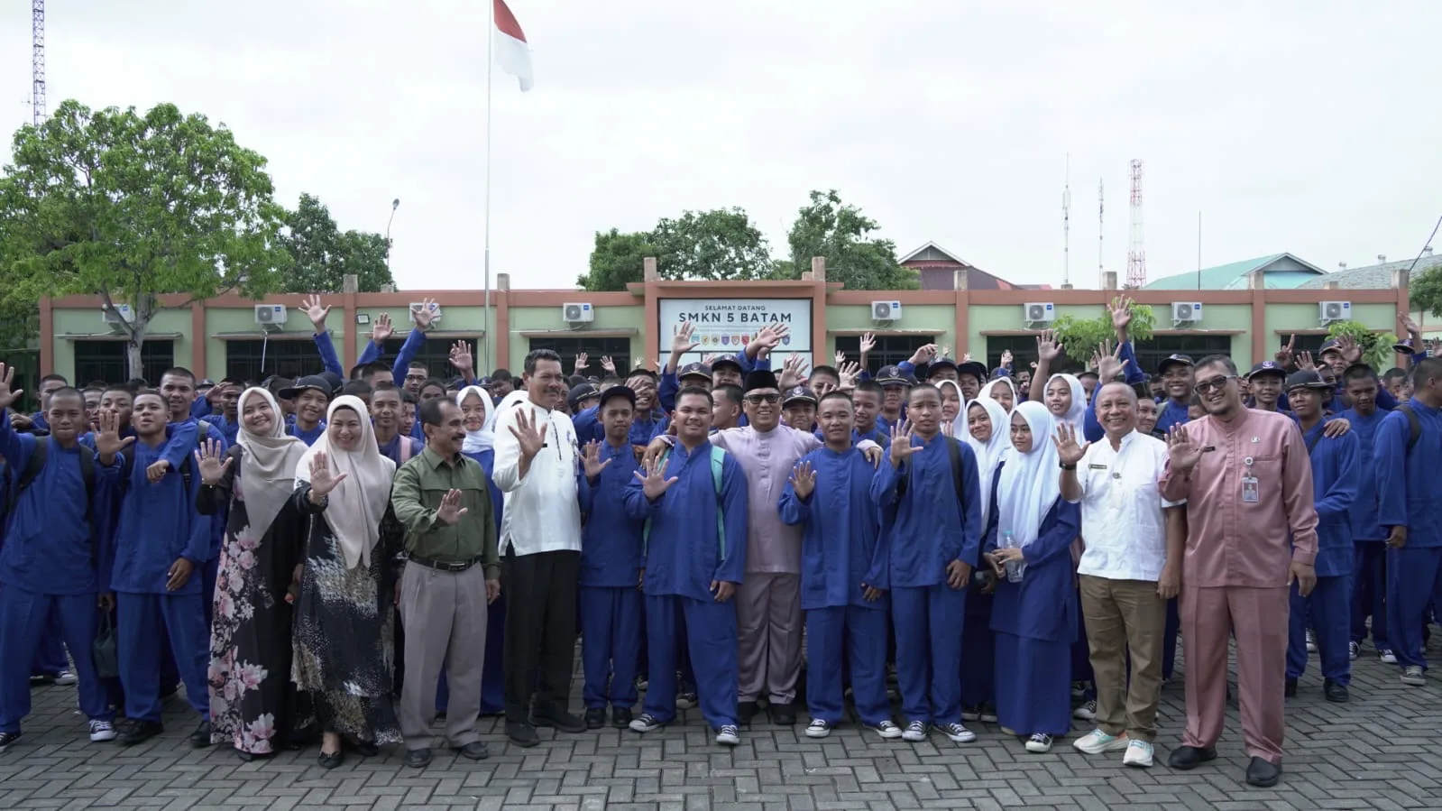 Fc6c6d092959f45801a6da93276570ae