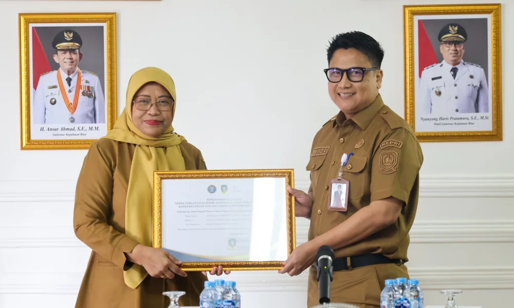 1ef3c57c25c475f8cb6106e4d90b2121