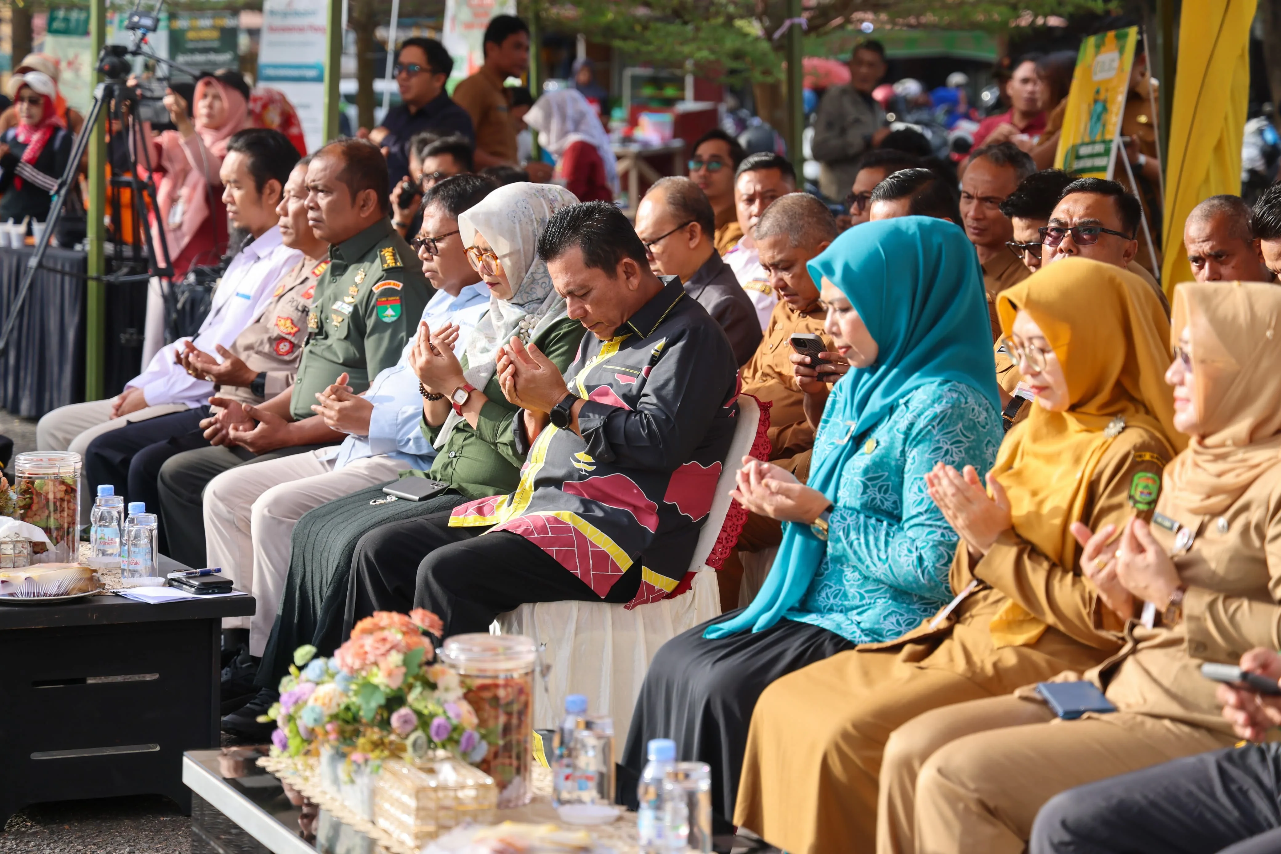 5d41d3bc8bf75cebfe704eddf38f85a8