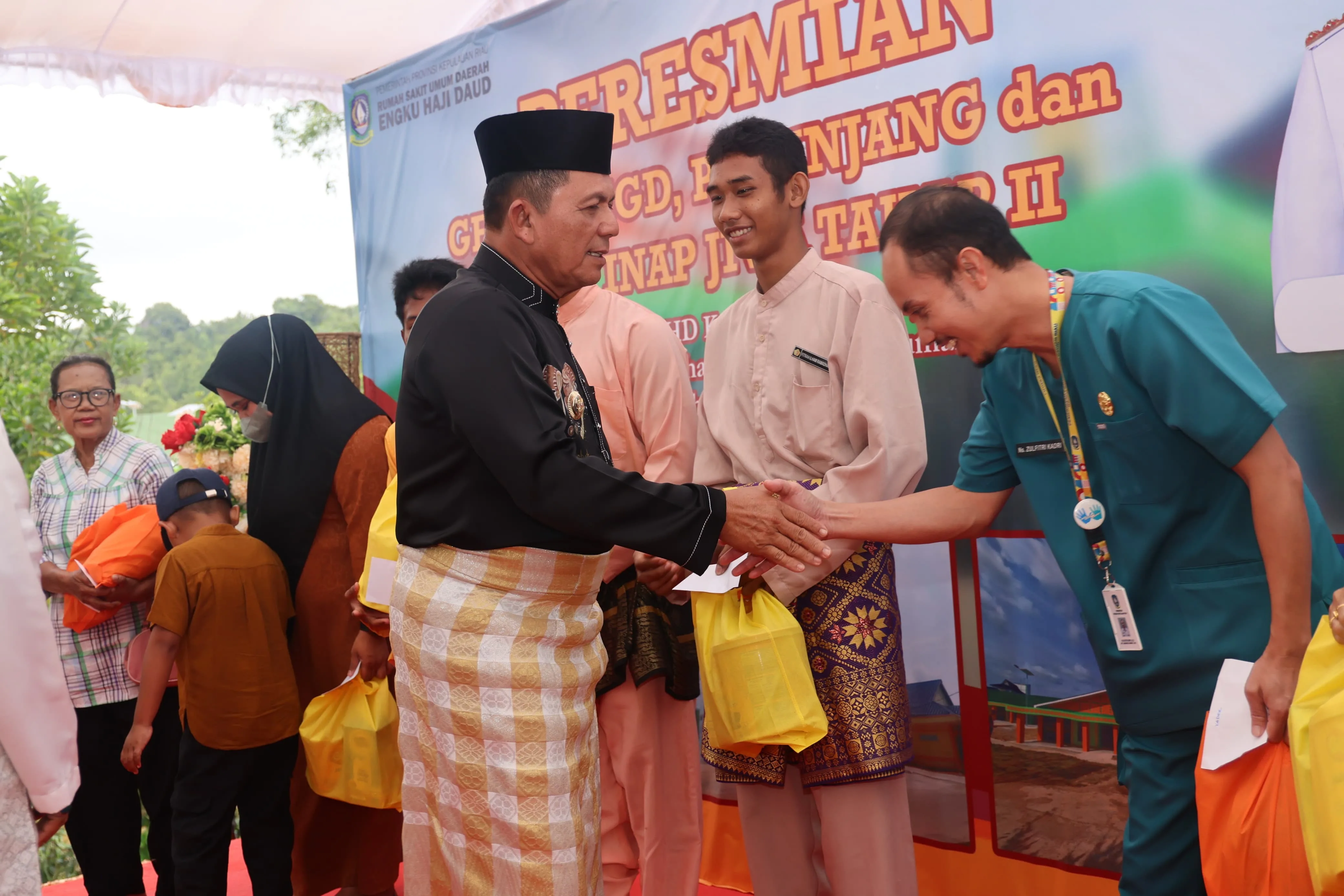 9a6be09fcc6cd4cda94568d52800dcb7