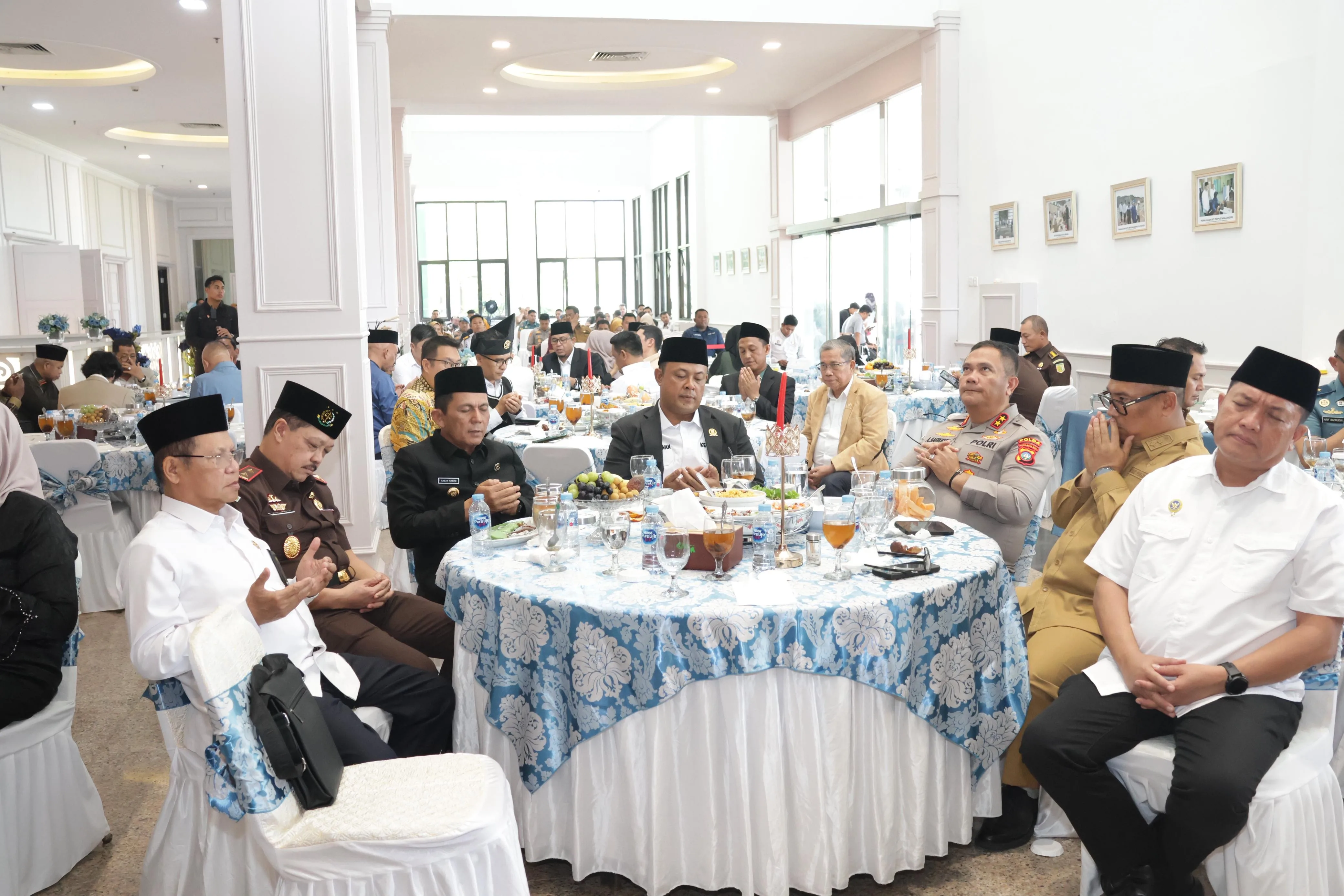 8c35e6cbb7bb78dfd5396dd8bab0df03