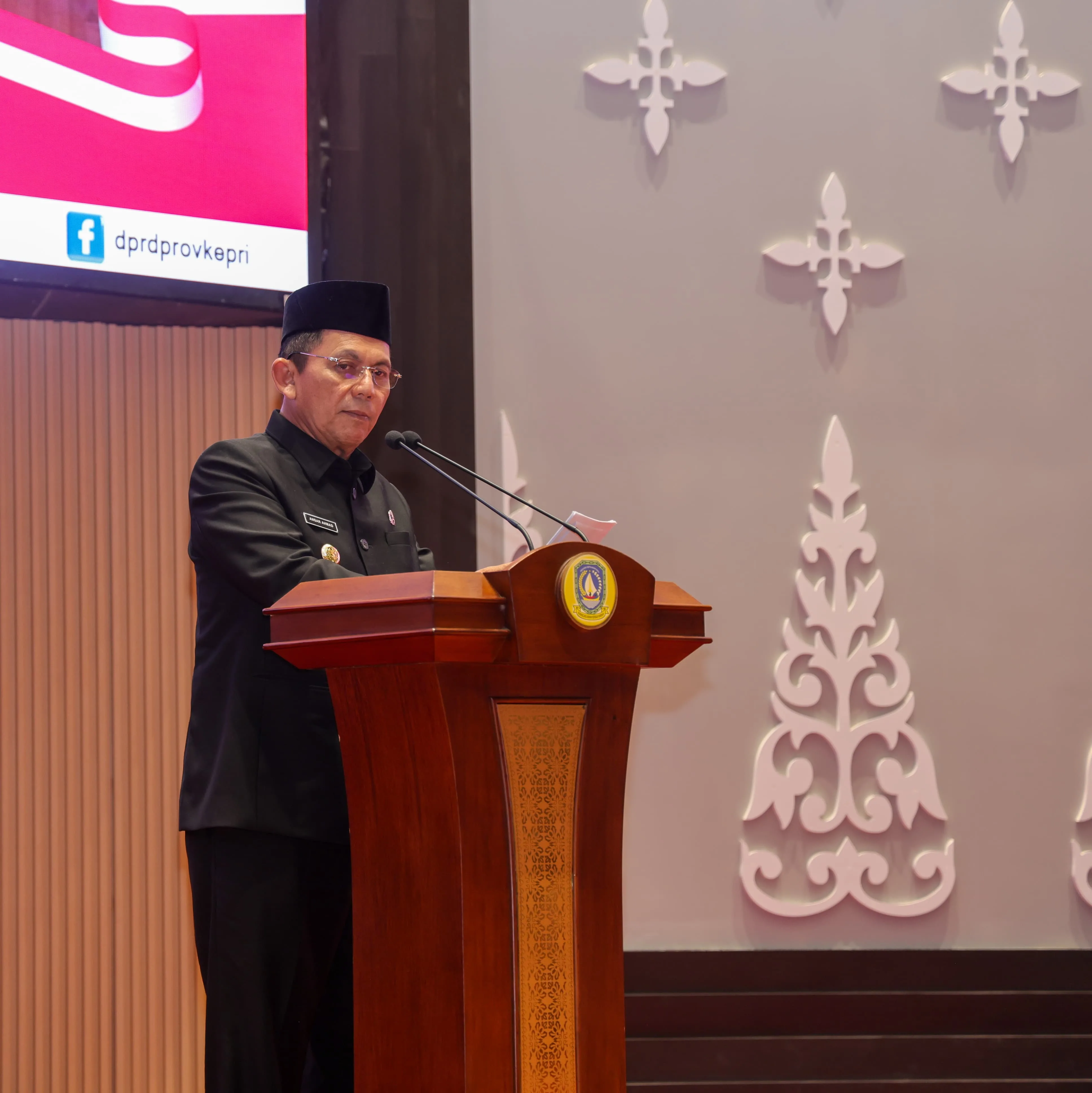 926b3e0fd9d7d604c21db60217eb7558